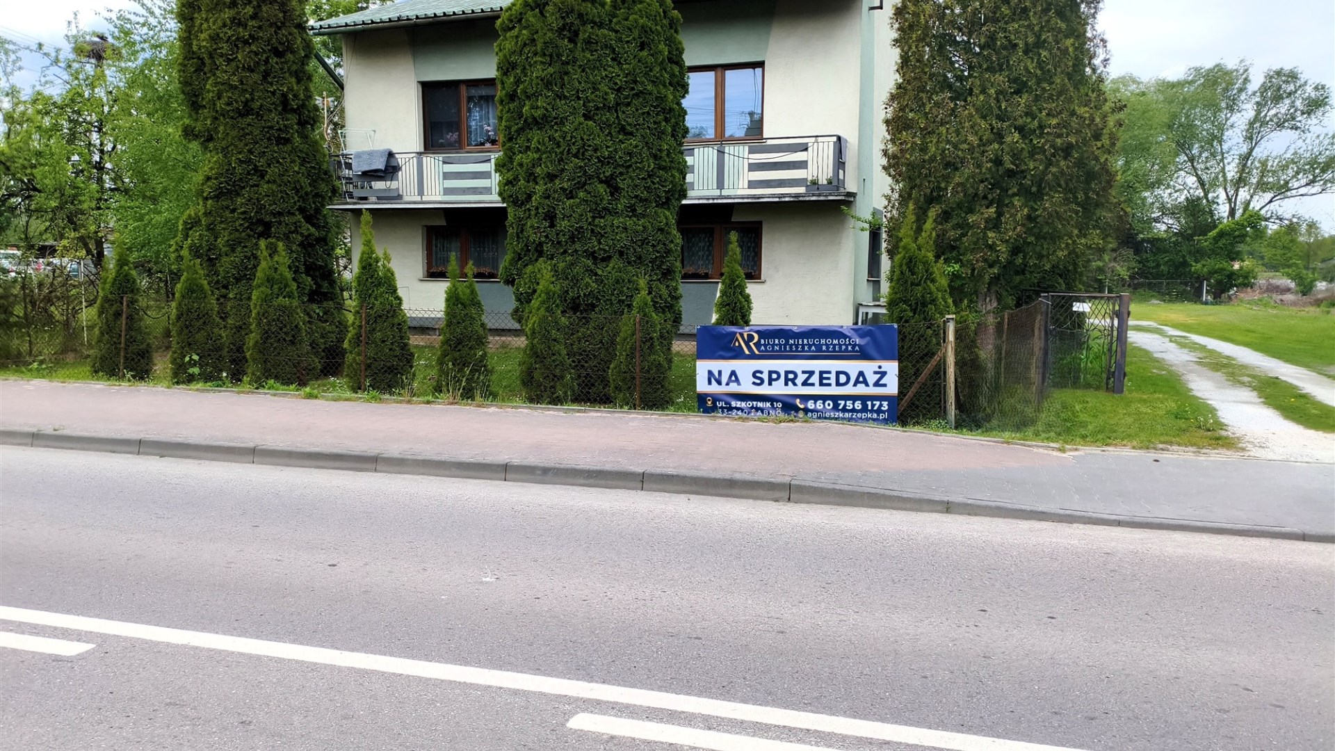 Dom na sprzedaż