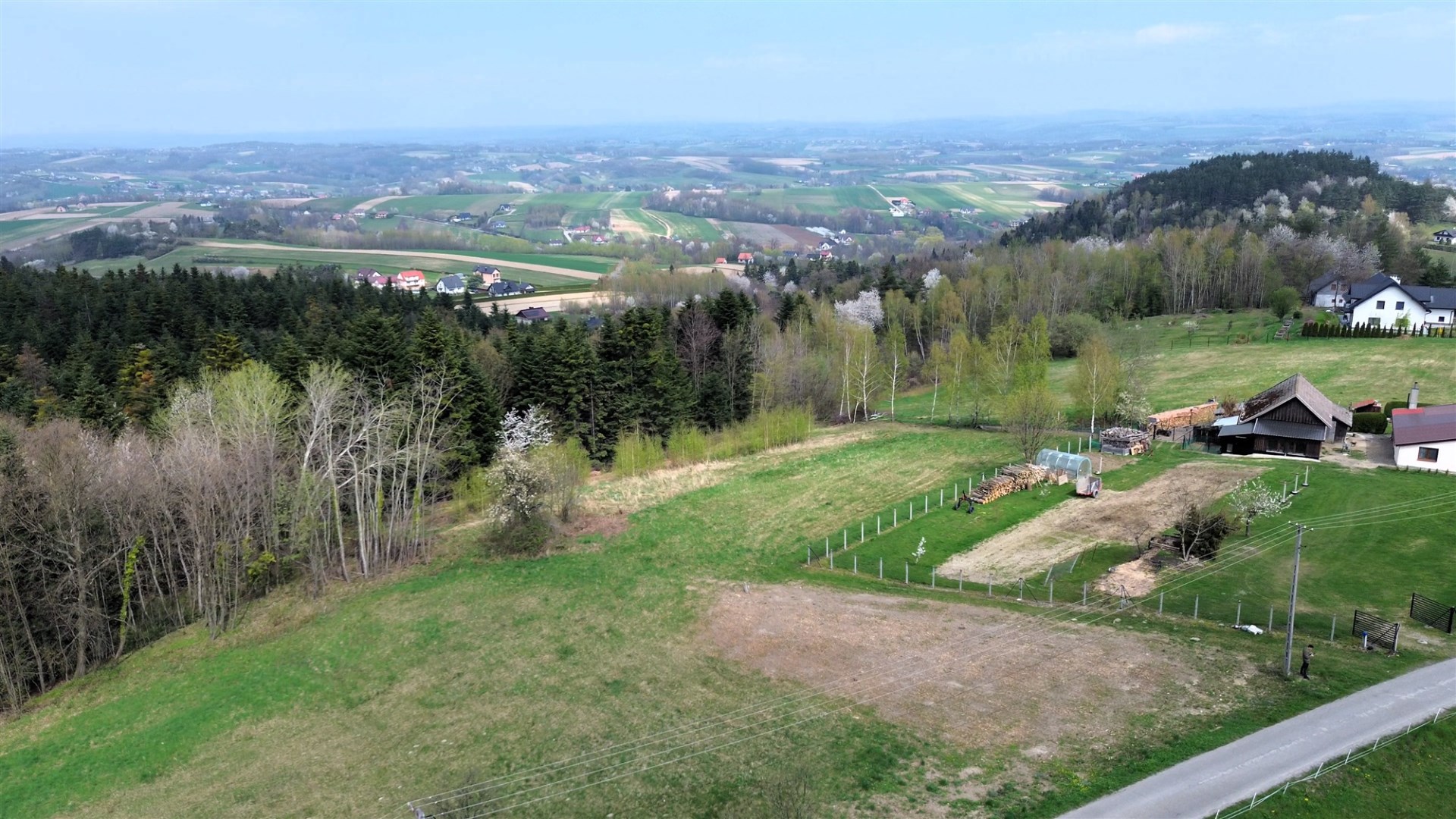 Działka na sprzedaż