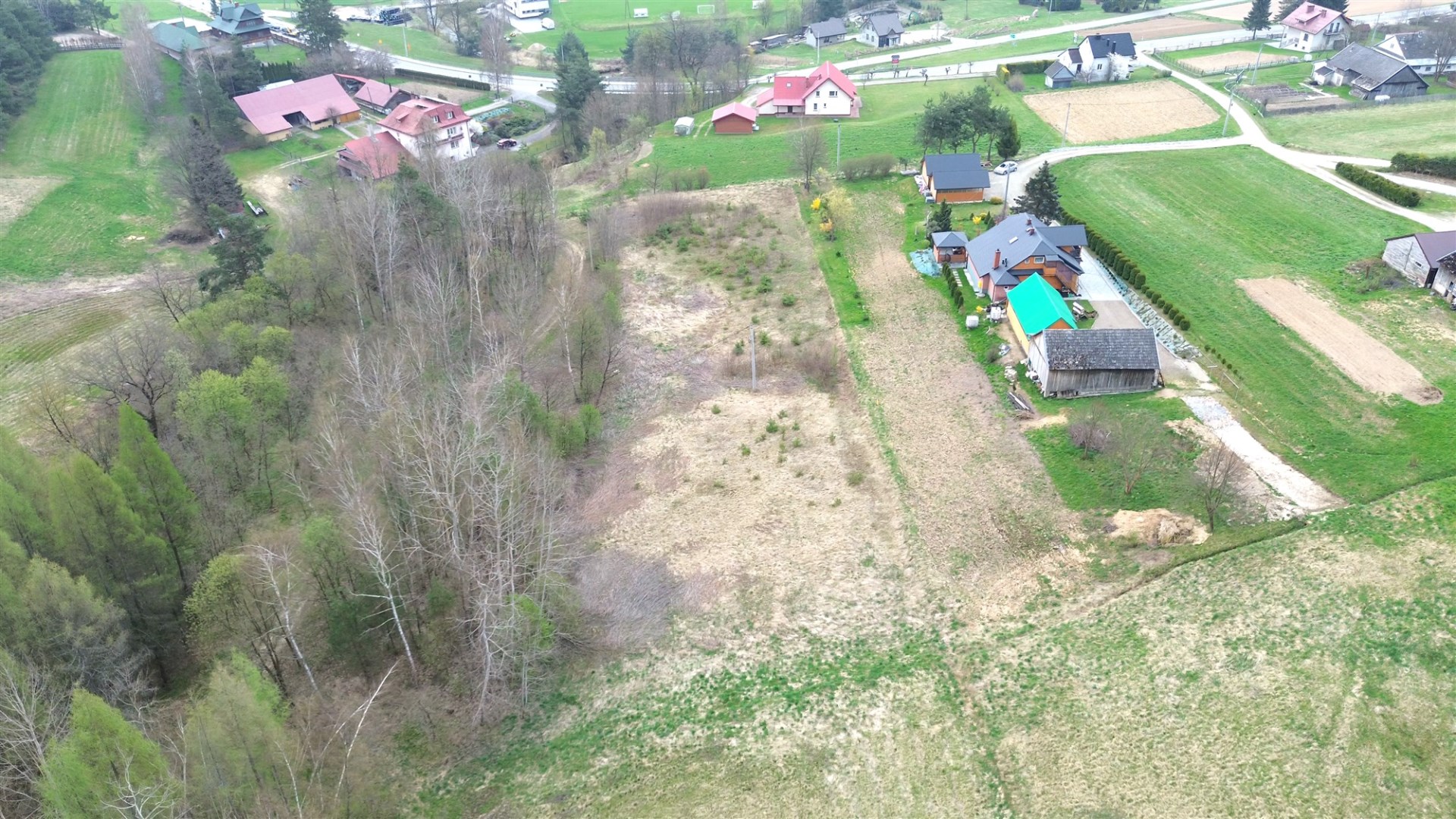 Działka na sprzedaż