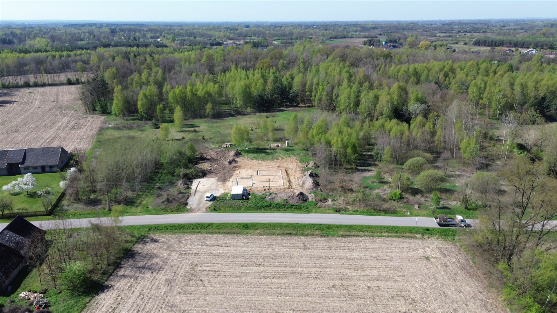 Działka na sprzedaż