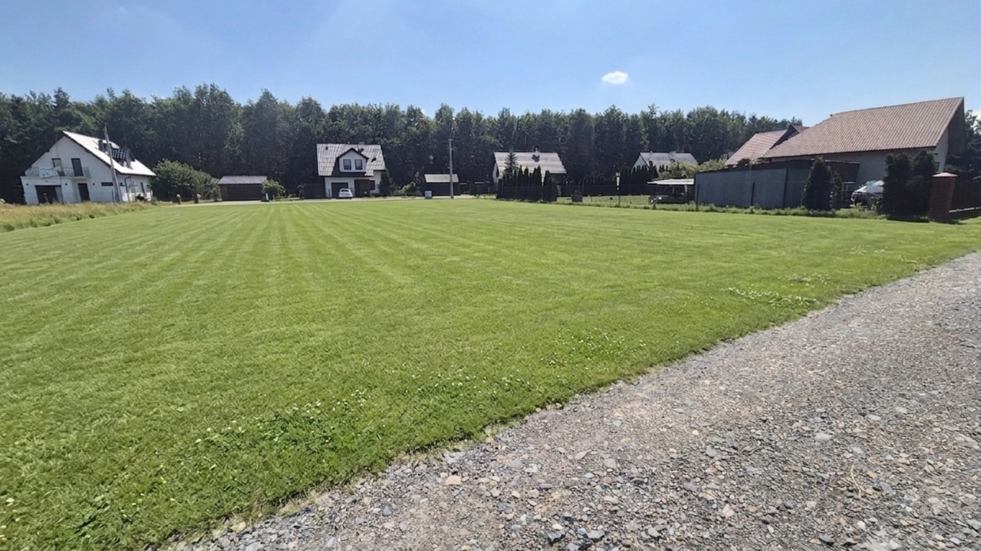 Działka na sprzedaż