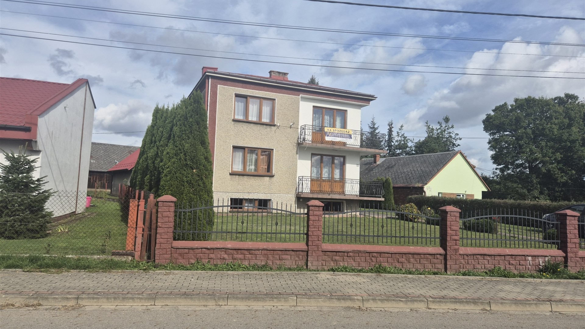 Dom na sprzedaż